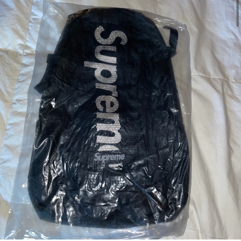 SUPREME SS21 BACKPACK